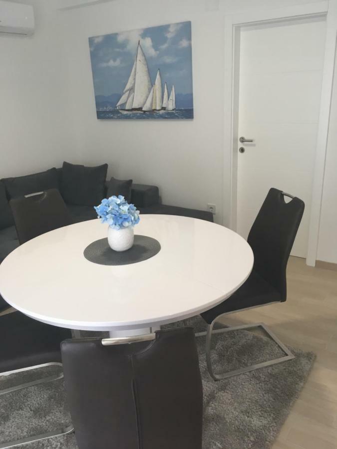 Luxury Apartments Vucinic 피로바츠 외부 사진
